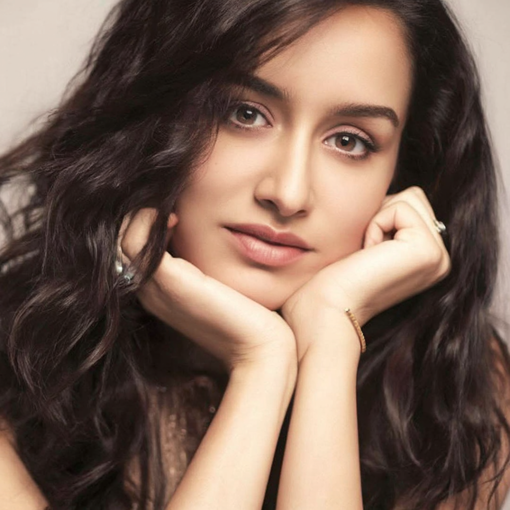 shraddha_kapoor_qwen21_2 c1-st4000