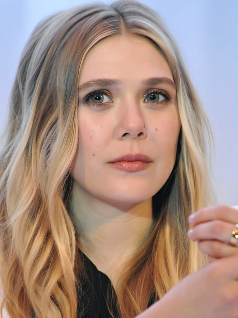 ElizabethOlsen c1-st4000