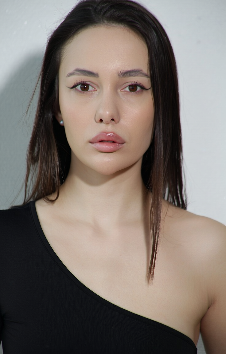 Qwen-Image-Lora-Anna c1-st7000