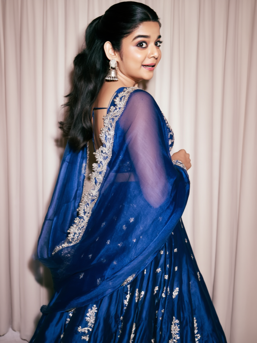 MithilaPalkar c1-st6000