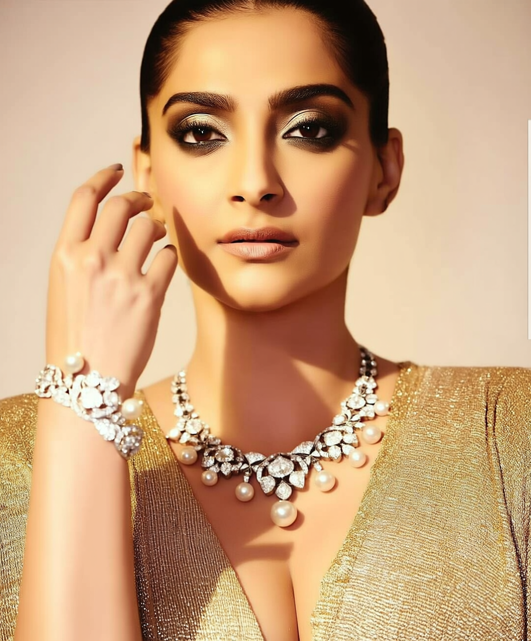 SonamKapoor_Krea2_2 c1-st5000