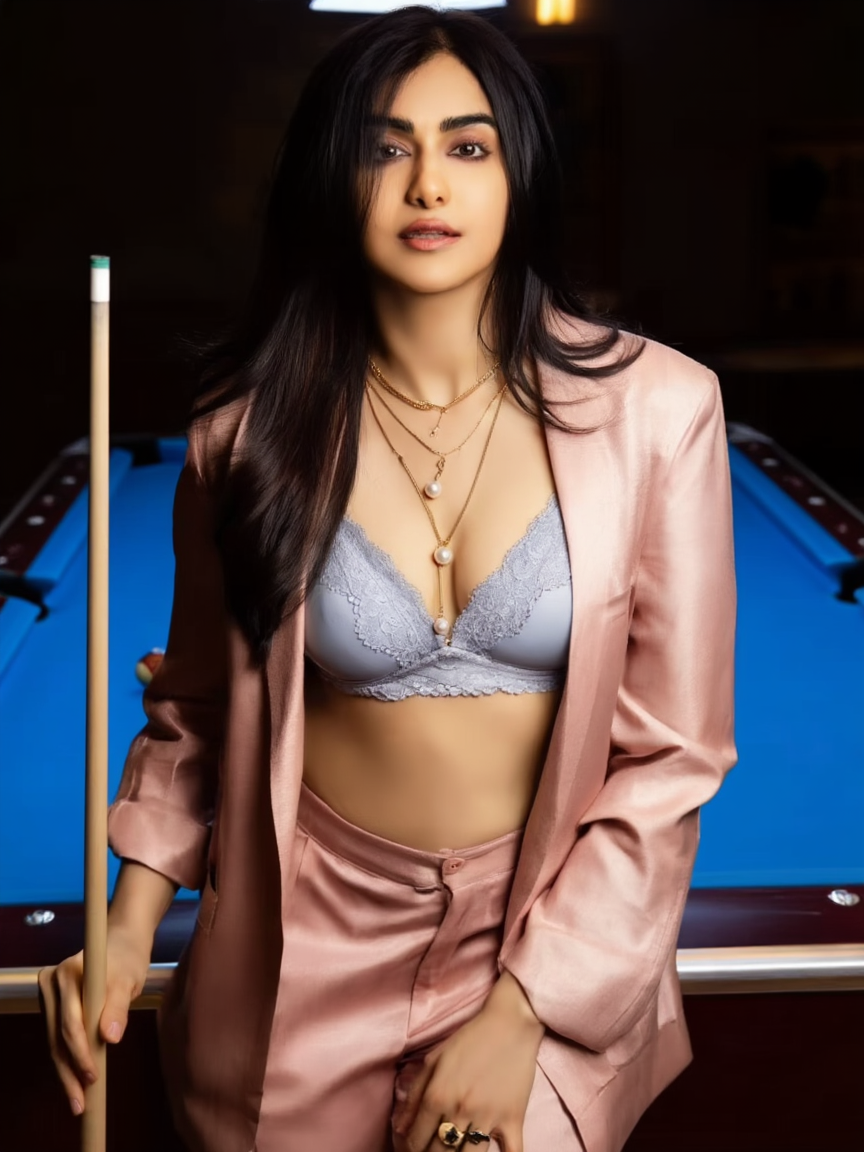 AdahSharma c1-st6000