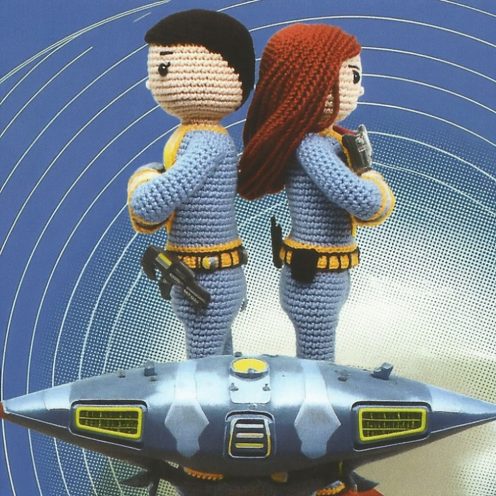 qie2509_crochetted_figures_01 ckpt-5