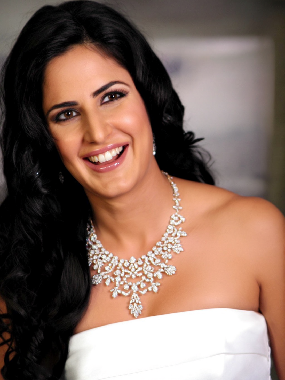 KatrinaKaif_qwen2512_2 ckpt-5