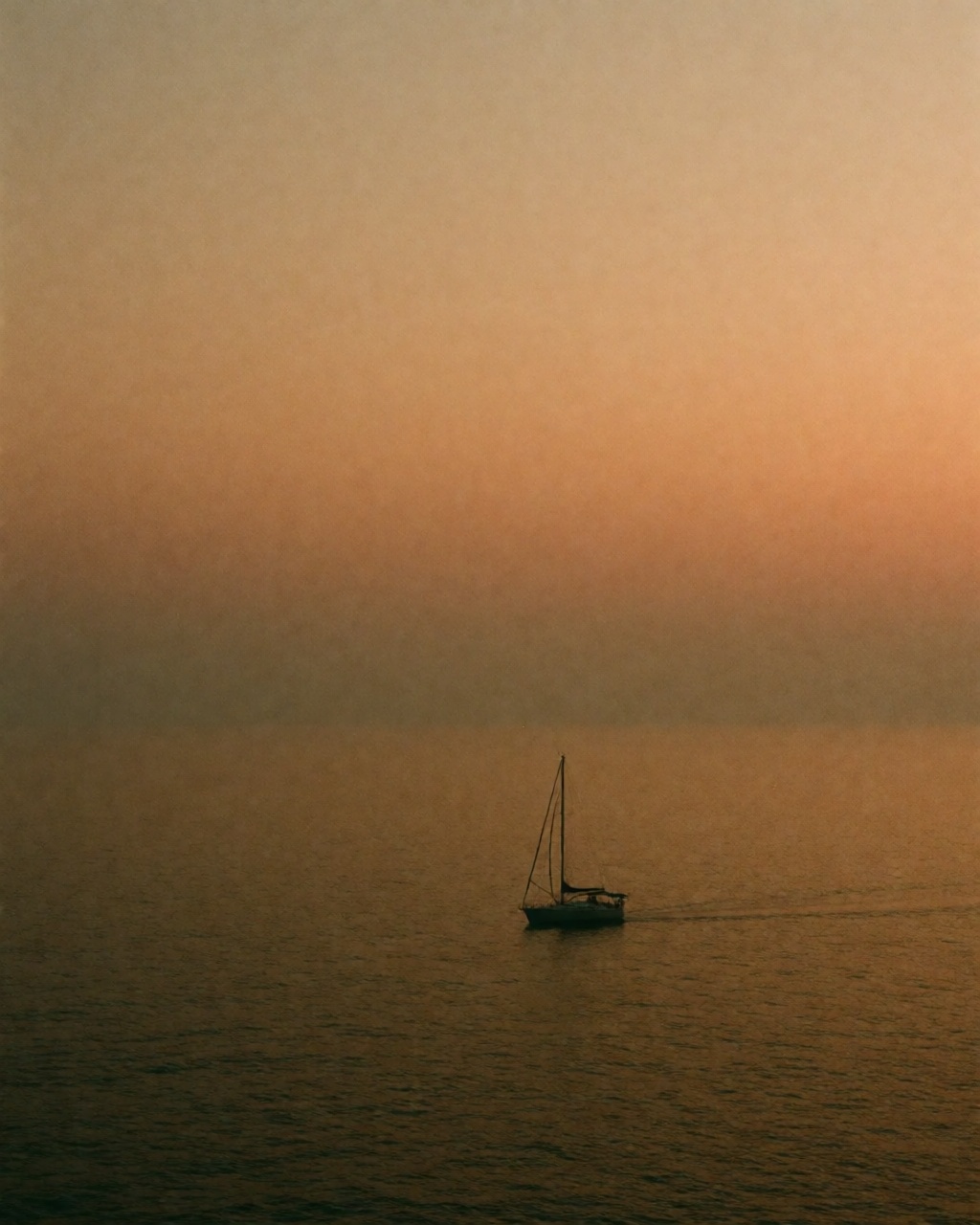 ilkerzgi/krea-2-hazy-amber-dusk-lora