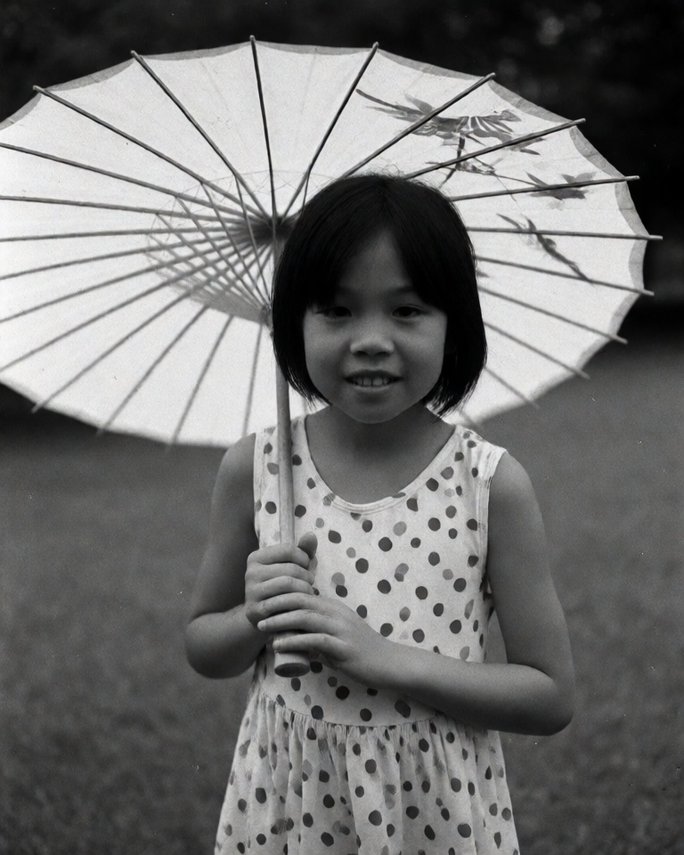 ilkerzgi/krea-2-grainy-analog-black-white-lora