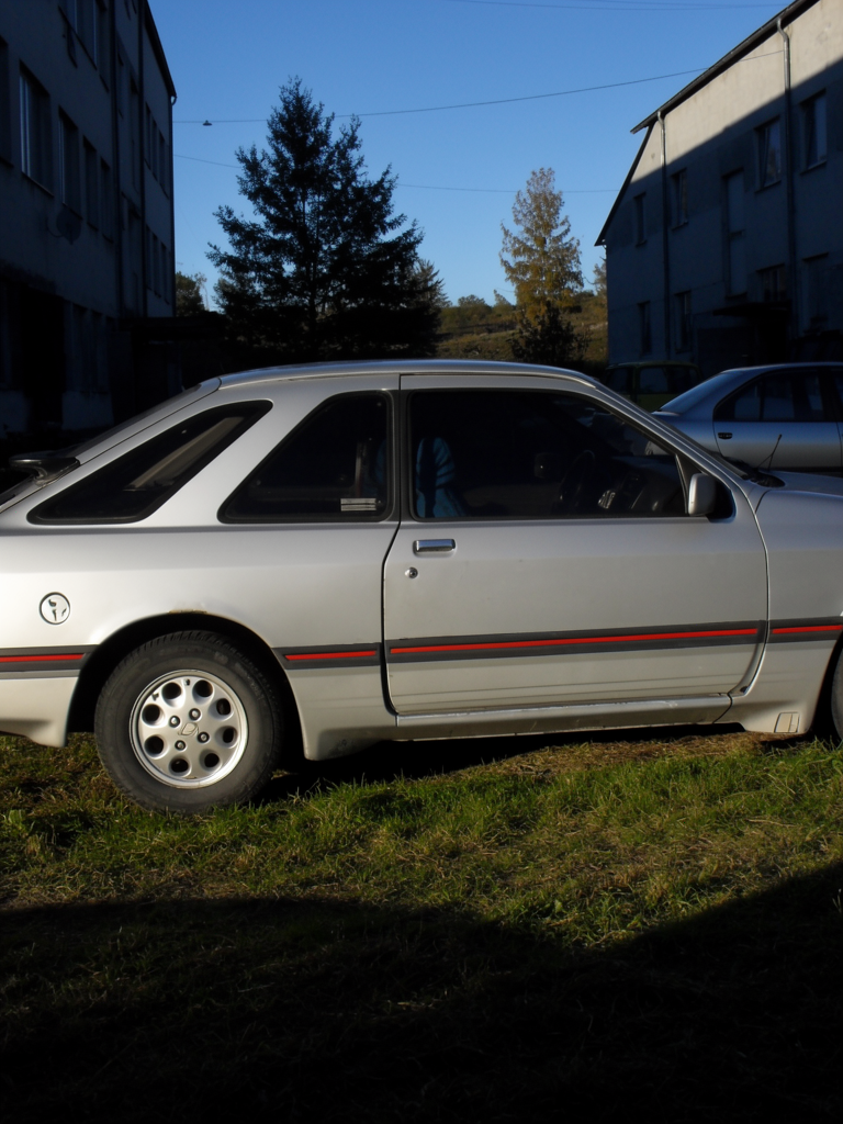 Ford_Sierra_XR4i_FLUX.2-klein-base-9B c1-st3000