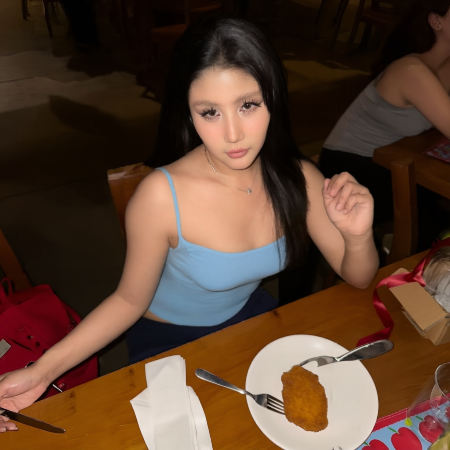 woman6 c1-st1000