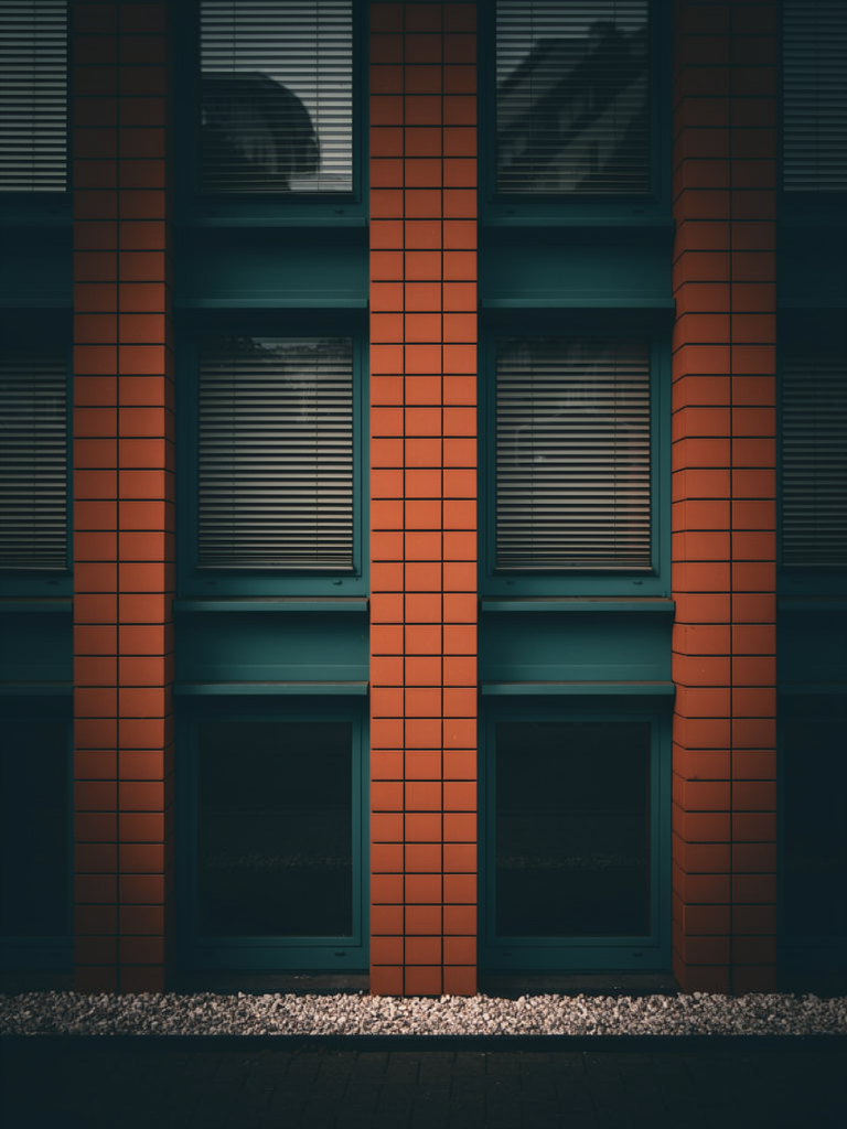 DarkerShades-Klein c1-st4000