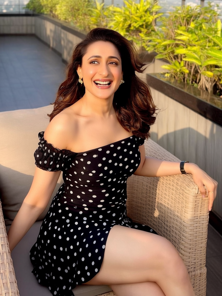 PragyaJaiswal-Krea c1-st2000