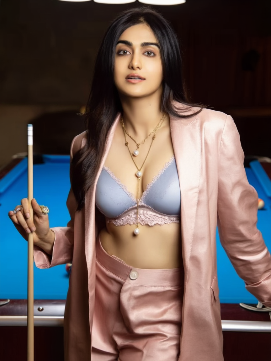 AdahSharma c1-st8000