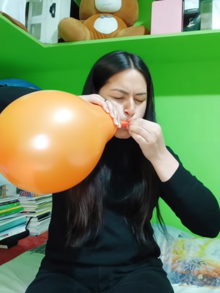 Sideways_balloon_krea